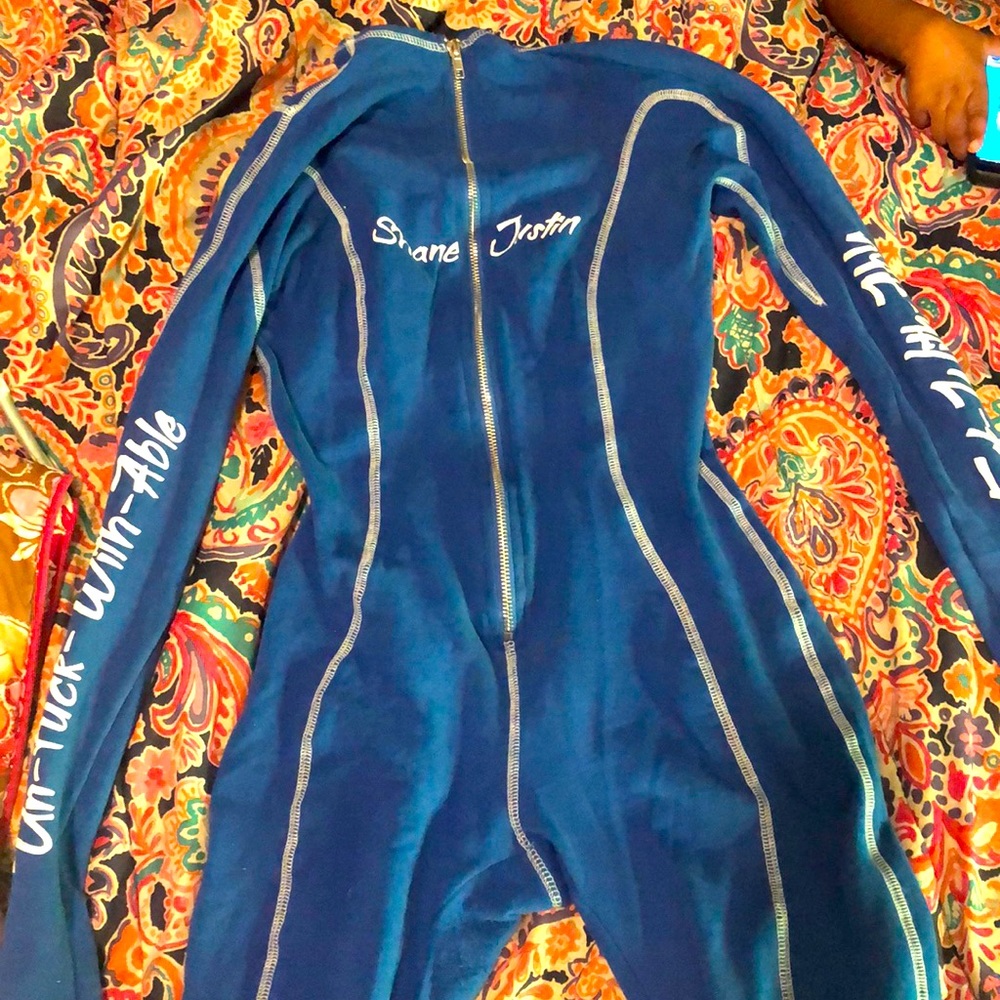 banging bodysuit 💙🦋